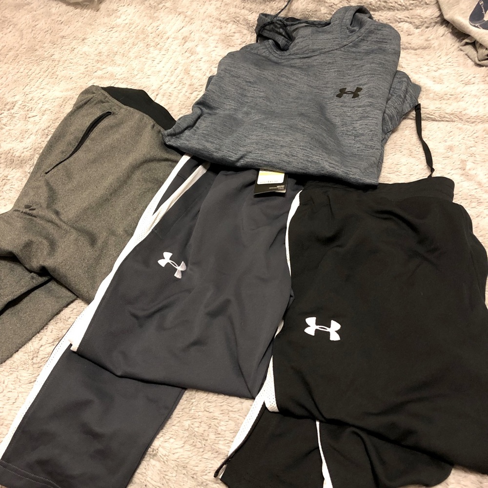 Under Armour Men’ Mediums Joggers(3) and Hoodie(1) Lot-   For the holidays.